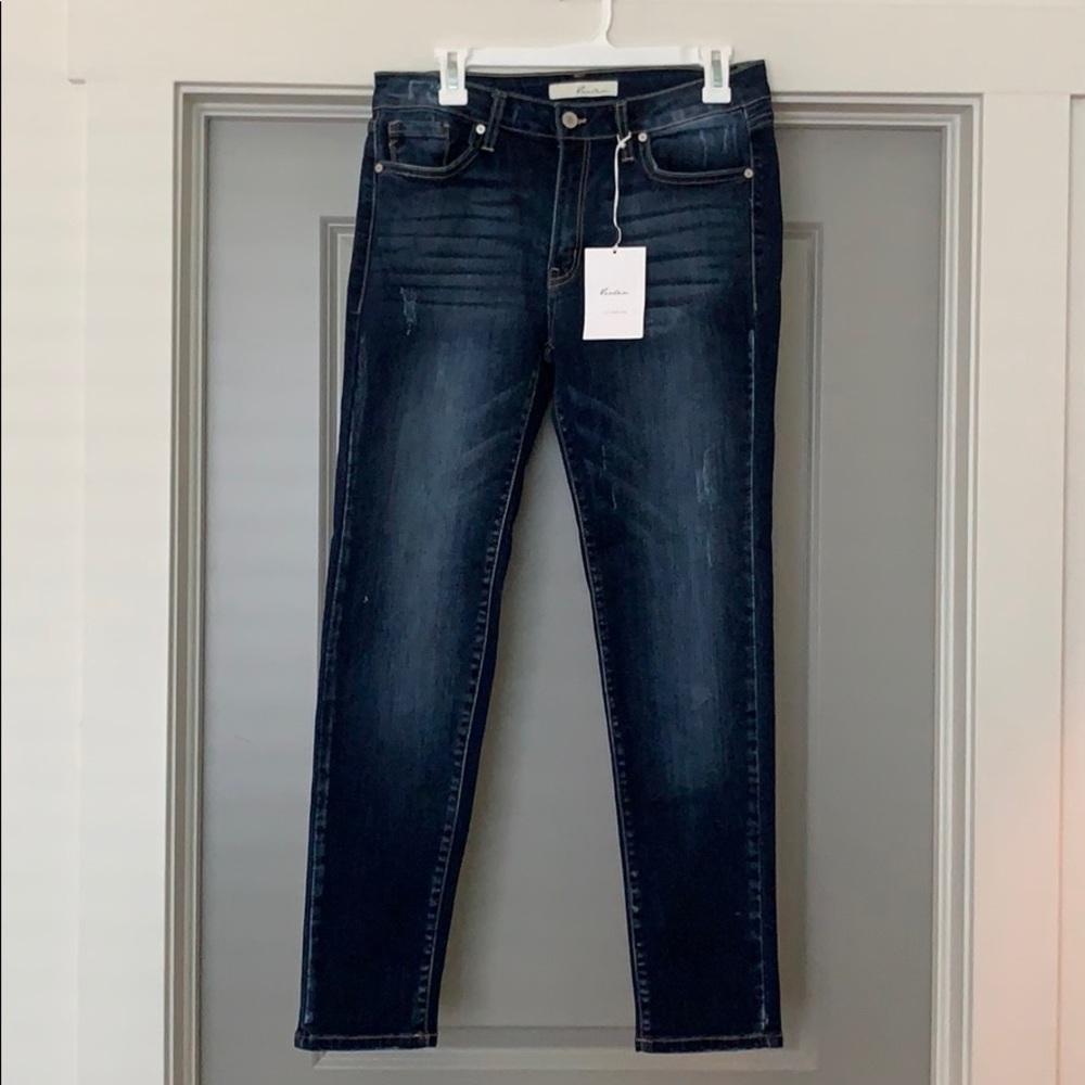 Dark wash skinny jeans